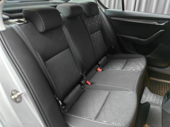 Skoda Octavia III (A7) Рестайлинг с пробегом 2019 года, цена 2 119 000 рублей, 52473 км, лифтбек, Автокод Объявления