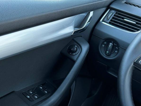 Skoda Octavia III (A7) Рестайлинг с пробегом 2018 года, цена 1 498 800 рублей, 102269 км, лифтбек, Автокод Объявления