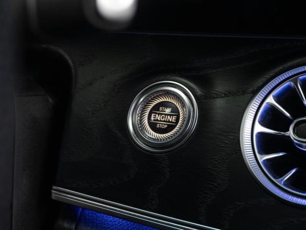 Mercedes-Benz E-Класс V (W213 S213 C238) с пробегом 2018 года, цена 3 749 000 рублей, 116153 км, седан, Автокод Объявления