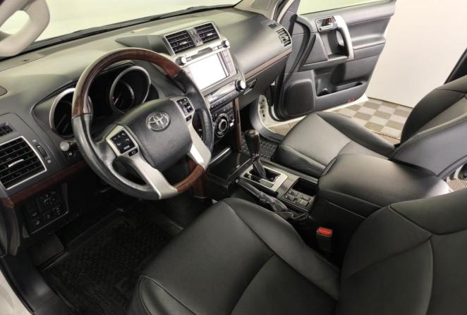 Toyota Land Cruiser Prado 150 Series Рестайлинг 1 с пробегом 2016 года, цена 4 655 000 рублей, 97726 км, внедорожник, Автокод Объявления