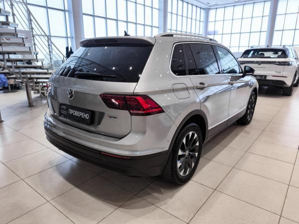 Volkswagen Tiguan II с пробегом 2018 года, цена 2 850 000 рублей, 130817 км, внедорожник, Автокод Объявления