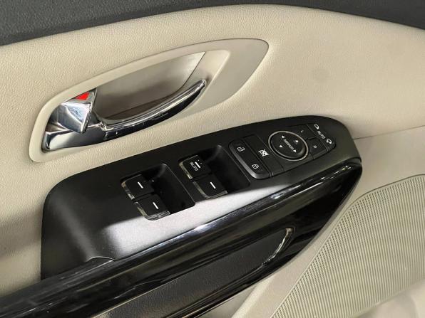 Kia Carnival III с пробегом 2019 года, цена 3 100 000 рублей, 98355 км, минивэн, Автокод Объявления