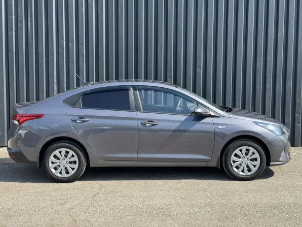 Hyundai Solaris II Рестайлинг с пробегом 2021 года, цена 1 580 000 рублей, 76000 км, седан, Автокод Объявления