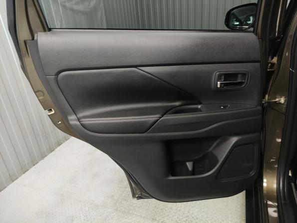 Mitsubishi Outlander III Рестайлинг 2 с пробегом 2015 года, цена 1 702 000 рублей, 193616 км, внедорожник, Автокод Объявления