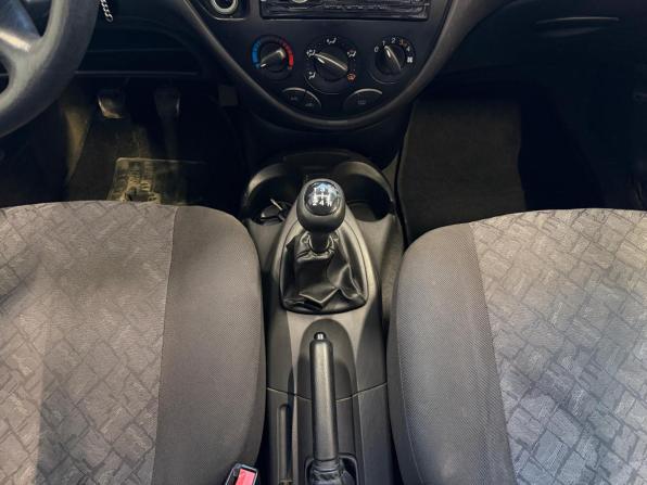 Ford Focus I с пробегом 2001 года, цена 245 000 рублей, 240000 км, хэтчбек, Автокод Объявления