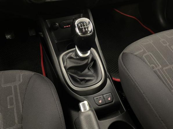Kia Rio III с пробегом 2013 года, цена 750 000 рублей, 180793 км, хэтчбек, Автокод Объявления