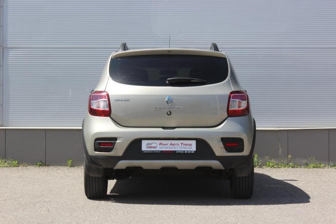 Renault Sandero II с пробегом 2018 года, цена 1 017 000 рублей, 130580 км, хэтчбек, Автокод Объявления