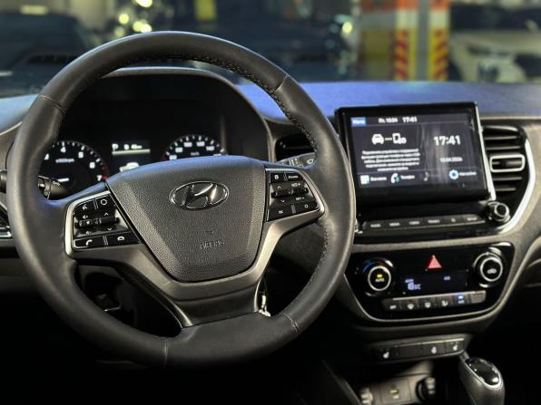 Hyundai Solaris II Рестайлинг с пробегом 2021 года, цена 1 480 000 рублей, 77986 км, седан, Автокод Объявления