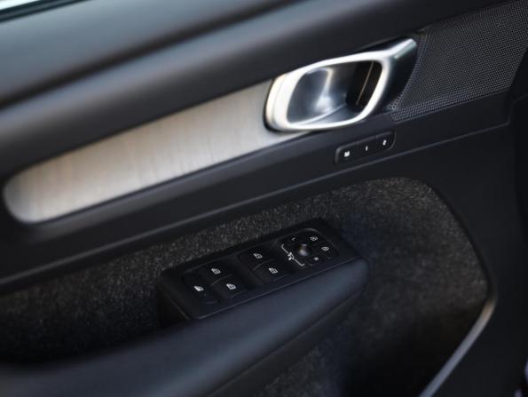 Volvo XC40 I с пробегом 2019 года, цена 2 759 000 рублей, 88567 км, внедорожник, Автокод Объявления