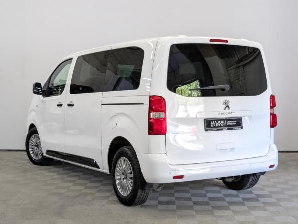 Peugeot Traveller I с пробегом 2019 года, цена 2 920 000 рублей, 72906 км, минивэн, Автокод Объявления