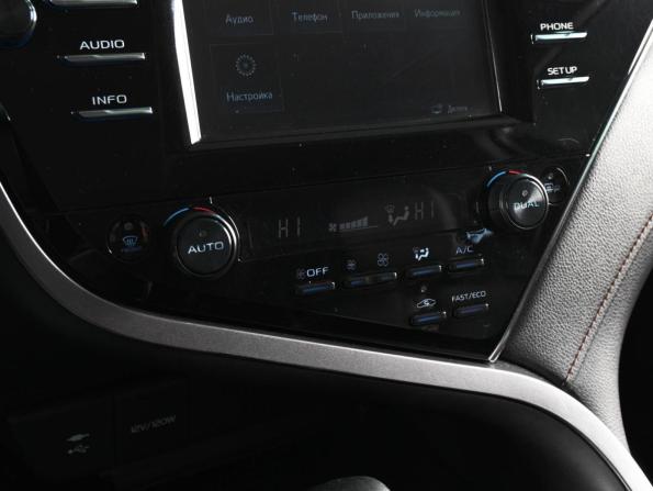 Toyota Camry VIII (XV70) с пробегом 2019 года, цена 1 840 000 рублей, 142678 км, седан, Автокод Объявления