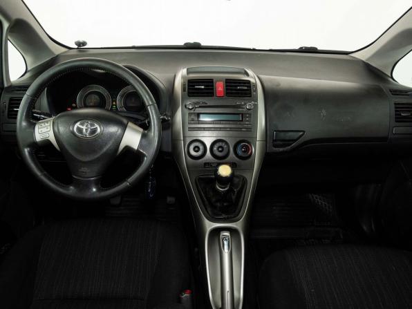 Toyota Auris I с пробегом 2009 года, цена 600 000 рублей, 210600 км, хэтчбек, Автокод Объявления