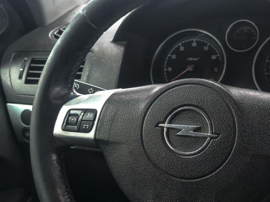 Opel Astra H Рестайлинг Ростов-на-Дону  - изображение 13