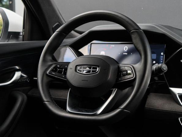 Geely Monjaro I с пробегом 2024 года, цена 3 549 000 рублей, 11395 км, внедорожник, Автокод Объявления