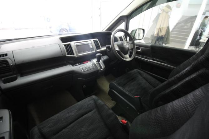 Honda Stepwgn IV Рестайлинг с пробегом 2012 года, цена 1 280 000 рублей, 292745 км, минивэн, Автокод Объявления