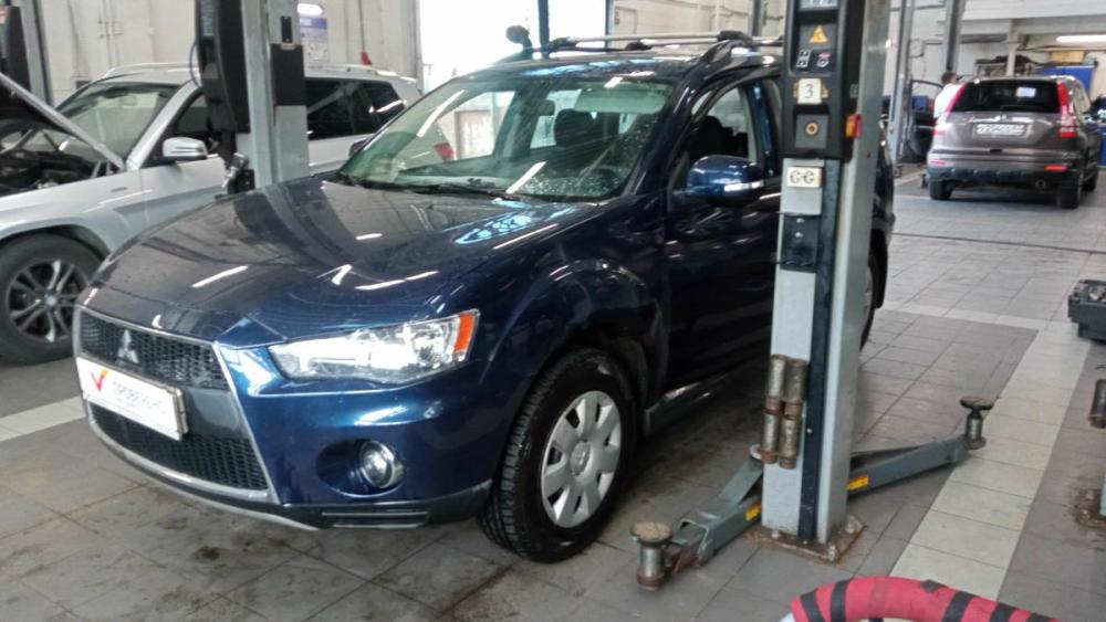 Mitsubishi Outlander II Рестайлинг Санкт-Петербург  - изображение 1