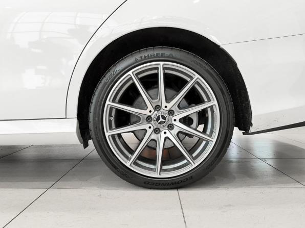 Mercedes-Benz E-Класс V (W213 S213 C238) Рестайлинг с пробегом 2021 года, цена 5 300 000 рублей, 65672 км, седан, Автокод Объявления