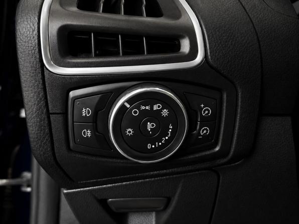 Ford Focus III с пробегом 2012 года, цена 639 000 рублей, 217828 км, хэтчбек, Автокод Объявления