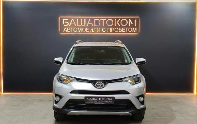 Toyota RAV4 IV (XA40) Рестайлинг с пробегом 2017 года, цена 2 295 000 рублей, 109545 км, внедорожник, Автокод Объявления