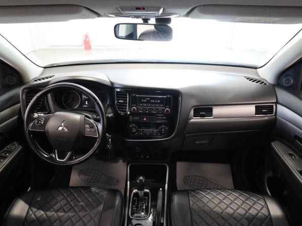 Mitsubishi Outlander III Рестайлинг 2 с пробегом 2017 года, цена 1 824 000 рублей, 150859 км, внедорожник, Автокод Объявления