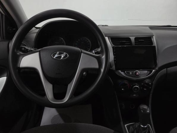 Hyundai Solaris I с пробегом 2013 года, цена 755 000 рублей, 136238 км, седан, Автокод Объявления