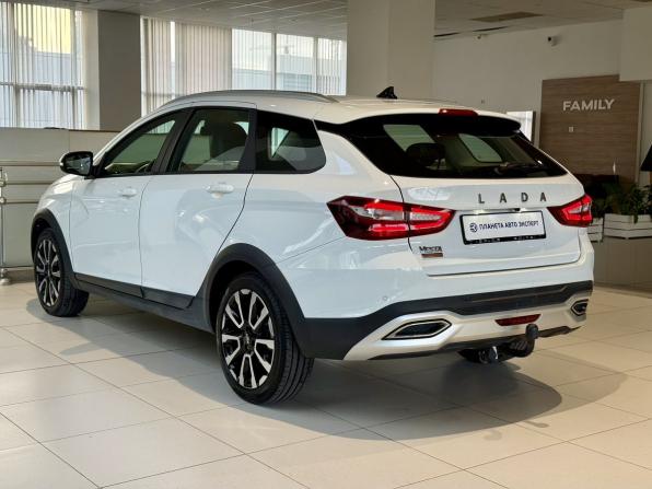 Lada (ВАЗ) Vesta I Рестайлинг (NG) с пробегом 2025 года, цена 1 570 000 рублей, 15274 км, универсал, Автокод Объявления