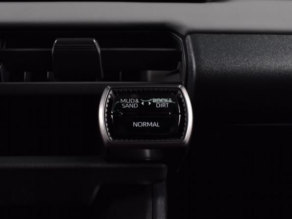 Toyota RAV4 VI (XA60) с пробегом 2025 года, цена 4 219 995 рублей, 27 км, внедорожник, Автокод Объявления