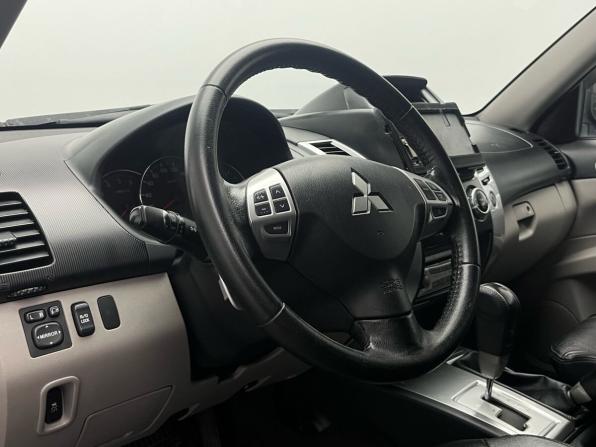Mitsubishi Pajero Sport II с пробегом 2012 года, цена 1 490 000 рублей, 209740 км, внедорожник, Автокод Объявления