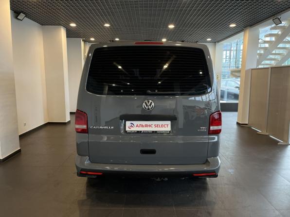 Volkswagen Caravelle T5 Рестайлинг с пробегом 2012 года, цена 2 180 000 рублей, 385217 км, минивэн, Автокод Объявления