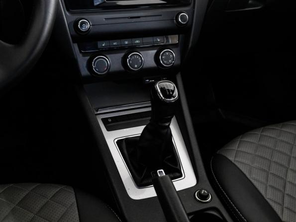 Skoda Octavia III (A7) с пробегом 2015 года, цена 1 099 000 рублей, 189291 км, лифтбек, Автокод Объявления