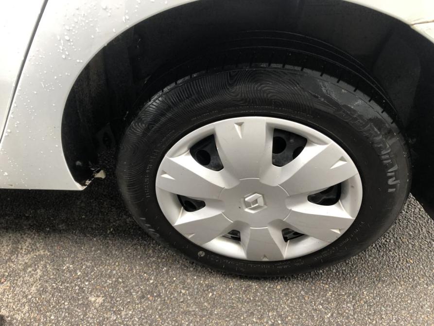 Renault Logan II Брянск  - изображение 15
