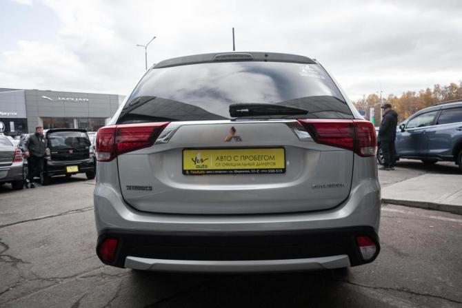 Mitsubishi Outlander III Рестайлинг с пробегом 2015 года, цена 2 335 000 рублей, 188500 км, внедорожник, Автокод Объявления