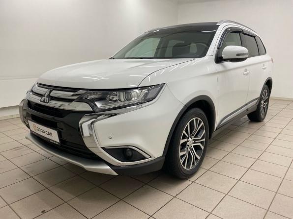 Mitsubishi Outlander III Рестайлинг 2 с пробегом 2015 года, цена 1 650 000 рублей, 176461 км, внедорожник, Автокод Объявления