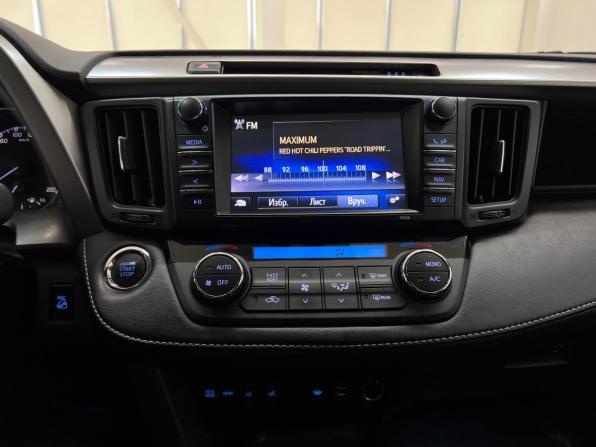 Toyota RAV4 IV (XA40) Рестайлинг с пробегом 2019 года, цена 2 740 000 рублей, 94654 км, внедорожник, Автокод Объявления