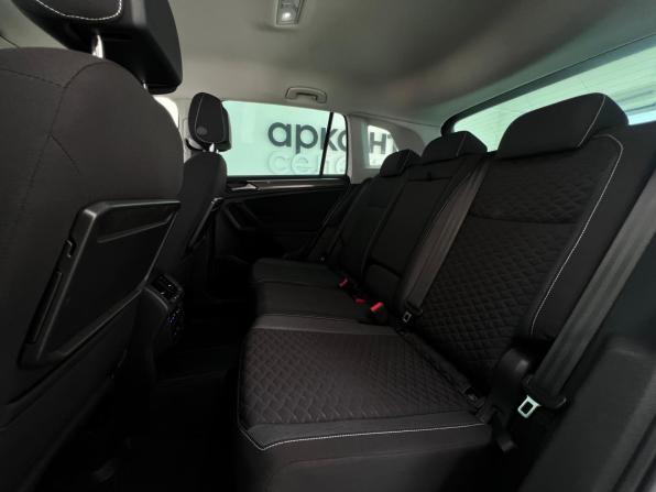 Volkswagen Tiguan II с пробегом 2019 года, цена 2 720 000 рублей, 129306 км, внедорожник, Автокод Объявления