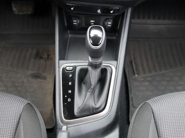Hyundai Solaris II Рестайлинг с пробегом 2022 года, цена 1 449 000 рублей, 141369 км, седан, Автокод Объявления