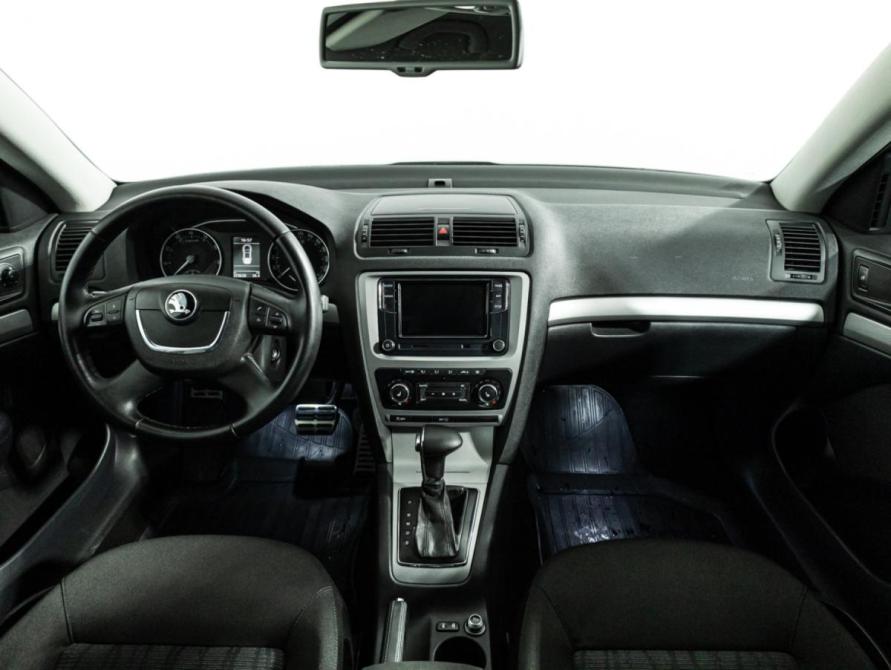 Skoda Octavia II (A5) Рестайлинг Санкт-Петербург  - изображение 14
