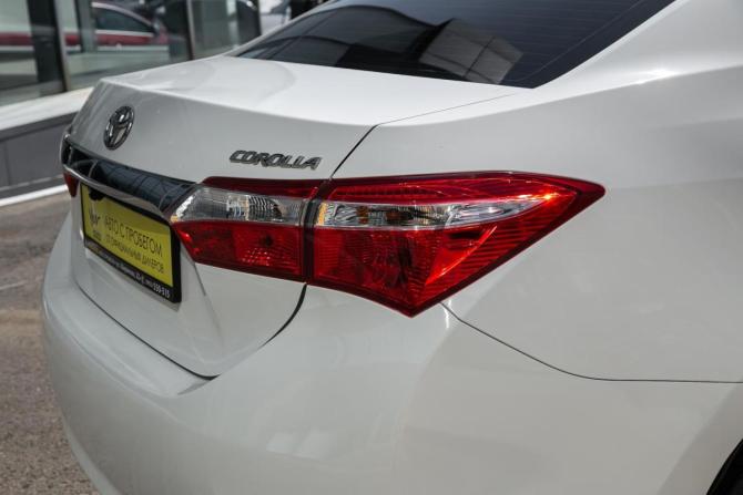 Toyota Corolla XI (E160 E170 E180) Рестайлинг 1 с пробегом 2016 года, цена 1 245 000 рублей, 200500 км, седан, Автокод Объявления
