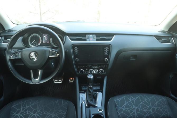 Skoda Octavia III (A7) Рестайлинг с пробегом 2019 года, цена 1 499 000 рублей, 201078 км, лифтбек, Автокод Объявления