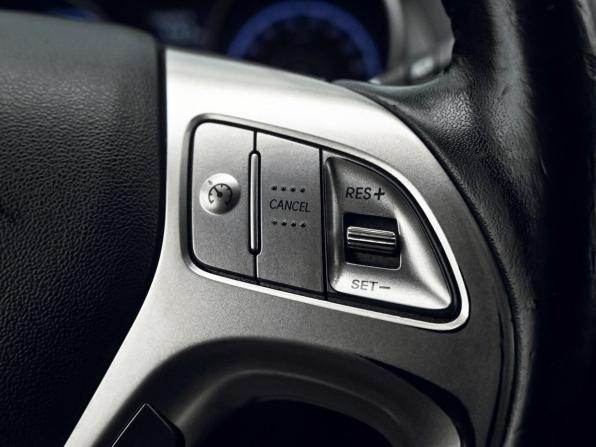 Hyundai ix35 I с пробегом 2012 года, цена 1 299 000 рублей, 193192 км, внедорожник, Автокод Объявления
