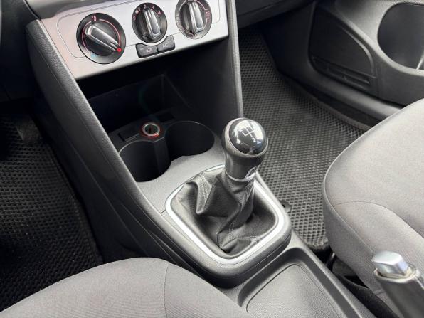 Volkswagen Polo V с пробегом 2014 года, цена 485 000 рублей, 256000 км, седан, Автокод Объявления