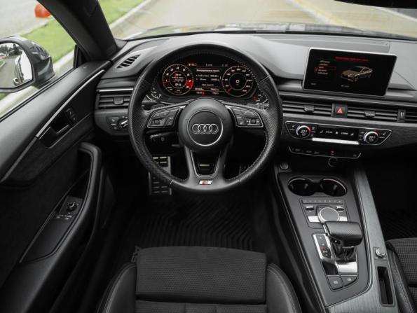 Audi A5 II (F5) с пробегом 2016 года, цена 3 000 000 рублей, 105402 км, купе, Автокод Объявления