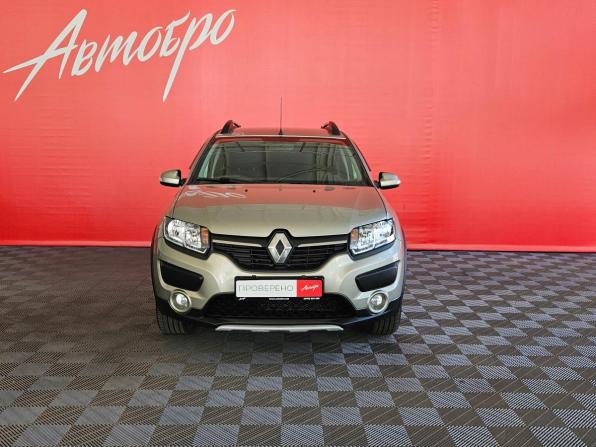 Renault Sandero II с пробегом 2015 года, цена 879 000 рублей, 115950 км, хэтчбек, Автокод Объявления