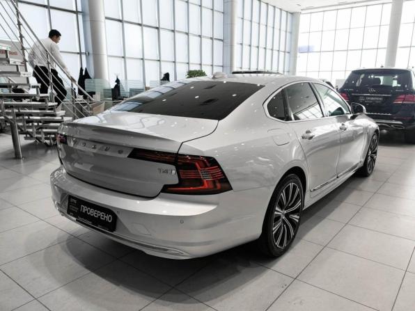 Volvo S90 II Рестайлинг с пробегом 2020 года, цена 2 950 000 рублей, 127129 км, седан, Автокод Объявления
