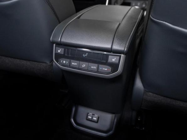 Toyota Highlander IV (XU70) с пробегом 2026 года, цена 5 750 000 рублей, 50 км, внедорожник, Автокод Объявления