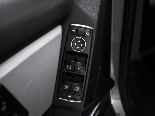 Mercedes-Benz GLK-Класс I (X204) Рестайлинг с пробегом 2012 года, цена 1 447 960 рублей, 228000 км, внедорожник, Автокод Объявления