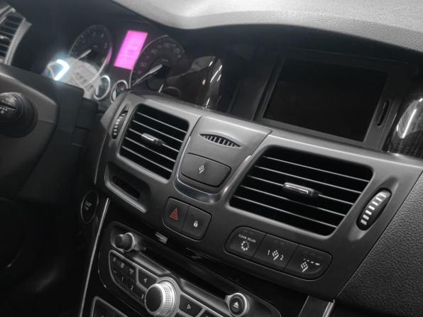 Renault Latitude I с пробегом 2012 года, цена 1 149 900 рублей, 180000 км, седан, Автокод Объявления