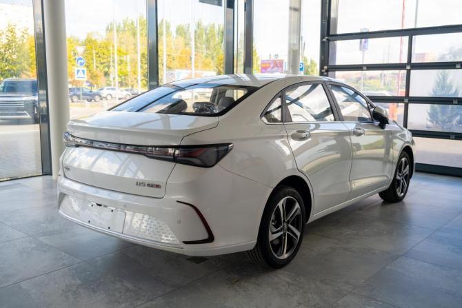 BAIC U5 Plus с пробегом 2025 года, цена 2 900 000 рублей, 8 км, седан, Автокод Объявления