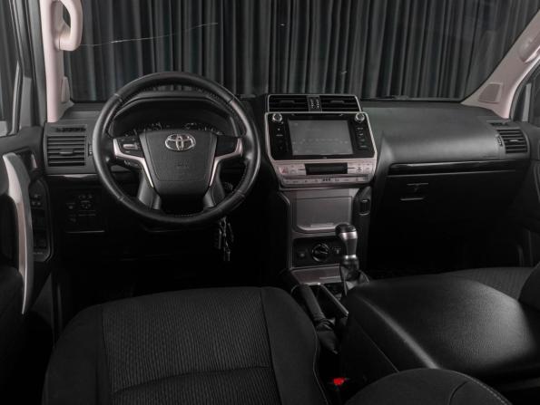 Toyota Land Cruiser Prado 150 Series Рестайлинг 2 с пробегом 2019 года, цена 4 859 000 рублей, 183574 км, внедорожник, Автокод Объявления