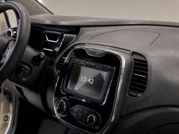 Renault Kaptur I с пробегом 2020 года, цена 1 595 000 рублей, 75000 км, внедорожник, Автокод Объявления